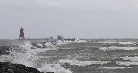 Yellow wind warning issued for five counties