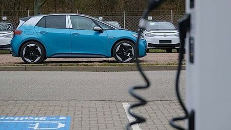 VW recalling 100,000 EVs over battery issues