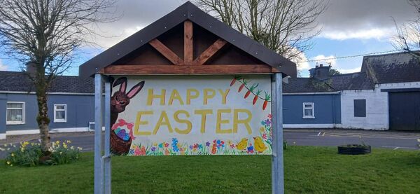 The current photo of the multipurpose notice board on the village green in Williamstown conveys the timeworn but ever-relevant Easter greeting. 