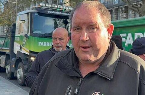 Fuel protesters in Dublin ‘ambushed’ in late-night Garda operation, spokesman says