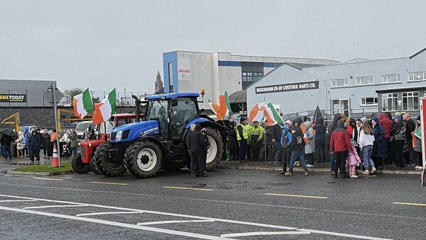 Several hundred people gathered in Roscommon Town on Sunday to protest over escalating fuel prices. Pic: Gerard O'Loughlin 