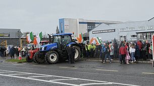 <p>Several hundred people gathered in Roscommon Town on Sunday to protest over escalating fuel prices. Pic: Gerard O'Loughlin </p>