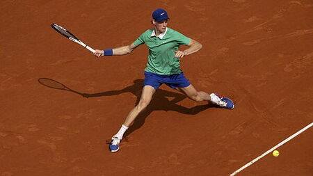 Jannik Sinner beats Carlos Alcaraz on clay to reclaim world number one ranking