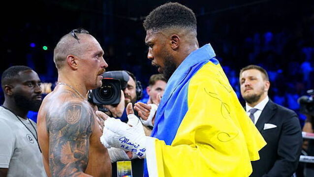 Anthony Joshua gets ‘unbelievable lift’ training in Spain with Oleksandr Usyk