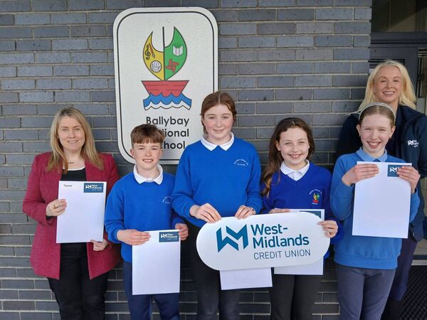 Pictured at Ballybay NS, Kiltoom: Ms Helen O'Toole (Deputy Principal and their teacher), Daithí Kilkenny, Annabel Harney, Eve St John, Réiltín Mannion and Claire Mulvihill from West Midlands Credit Union.