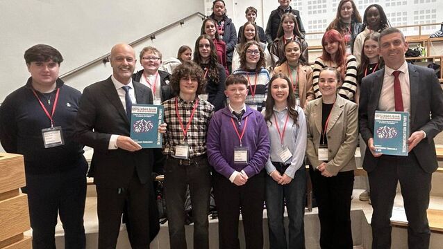 <p>Roscommon Comhairle na nÓg made a presentation at Leinster House last week. </p>