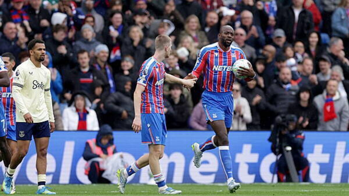 Jean-Philippe Mateta earns Crystal Palace a point at home to Everton
