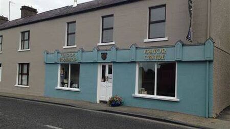Watch: Keeping the pipe lit in Knockcroghery
