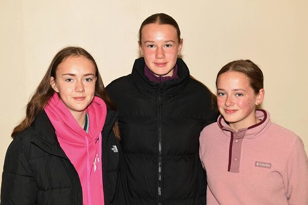 Éabha Gilhooly, Chloe Claasen and Aela Dunning, Clonown, pictured at the Athlone 10-Mile Run in Clonown last weekend. Pic: Gerard O’Loughlin
