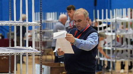 Live: Social Democrats' Daniel Ellis leading in Dublin, Independent Ireland's Noel Thomas in Galway