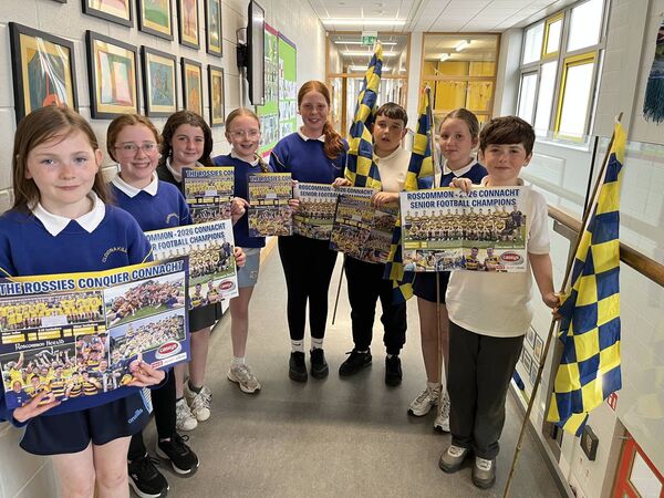 Students from Cloonakilla NS with their Roscommon Herald souvenir posters celebrating Connacht Final wins for Roscommon teams. Students from Cloonakilla NS with their Roscommon Herald souvenir posters celebrating Connacht Final wins for Roscommon teams.