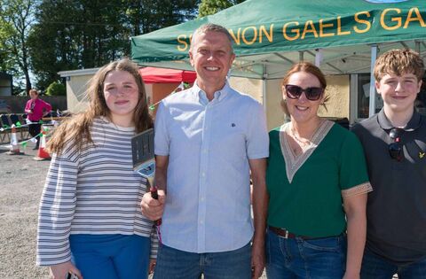 Local Notes: Food Packages, Connect Café, Boyle Hurlers