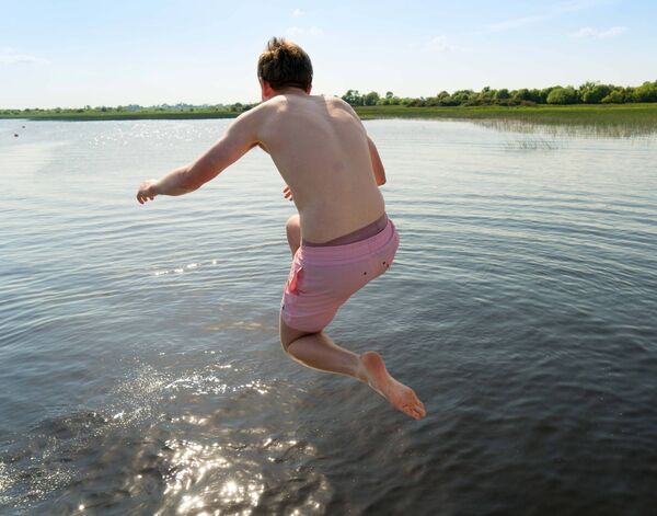 Ballyleague and many other water spots proved popular yesterday as the county basked in sunshine. Ballyleague and many other water spots proved popular yesterday as the county basked in sunshine.
