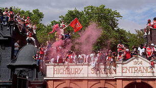Declan Rice vows Arsenal will be ‘coming back for more’ during bus parade Declan Rice vows Arsenal will be ‘coming back for more’ during bus parade