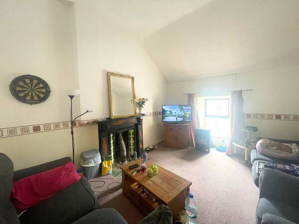 The property offers excellent accessibility and adaptability for a wide range of potential uses. 