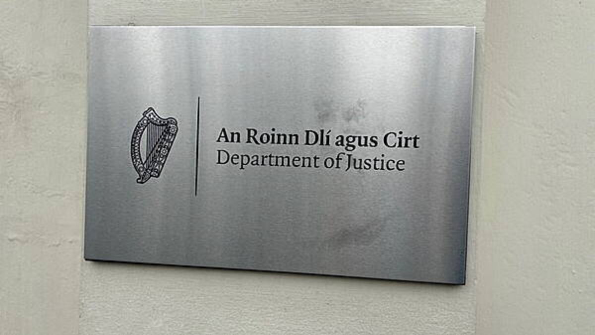 Minister recommends government apology for Kenneally victims