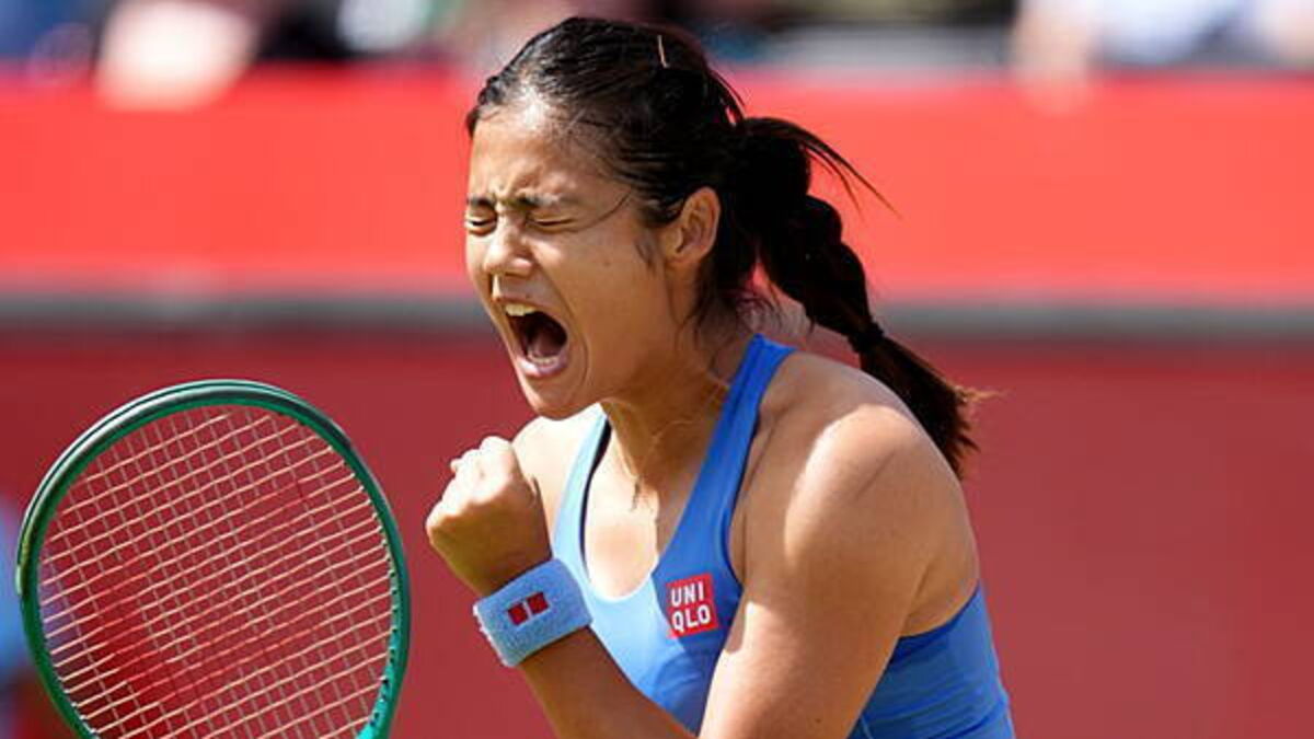 Emma Raducanu reaches last four at Queen’s after straight-sets win
