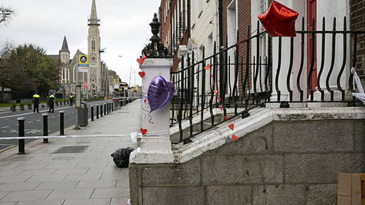 Deliveroo driver describes hitting accused with helmet during 'ferocious' Dublin stabbing
