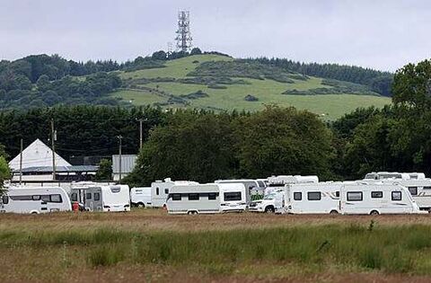 Traveller caravans ordered to leave the Curragh grounds