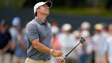 Rory McIlroy slips down US Open leaderboard after struggling on back nine