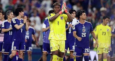 Japan rout Tunisia 4-0 as Ueda shines in World Cup's 1,000th match