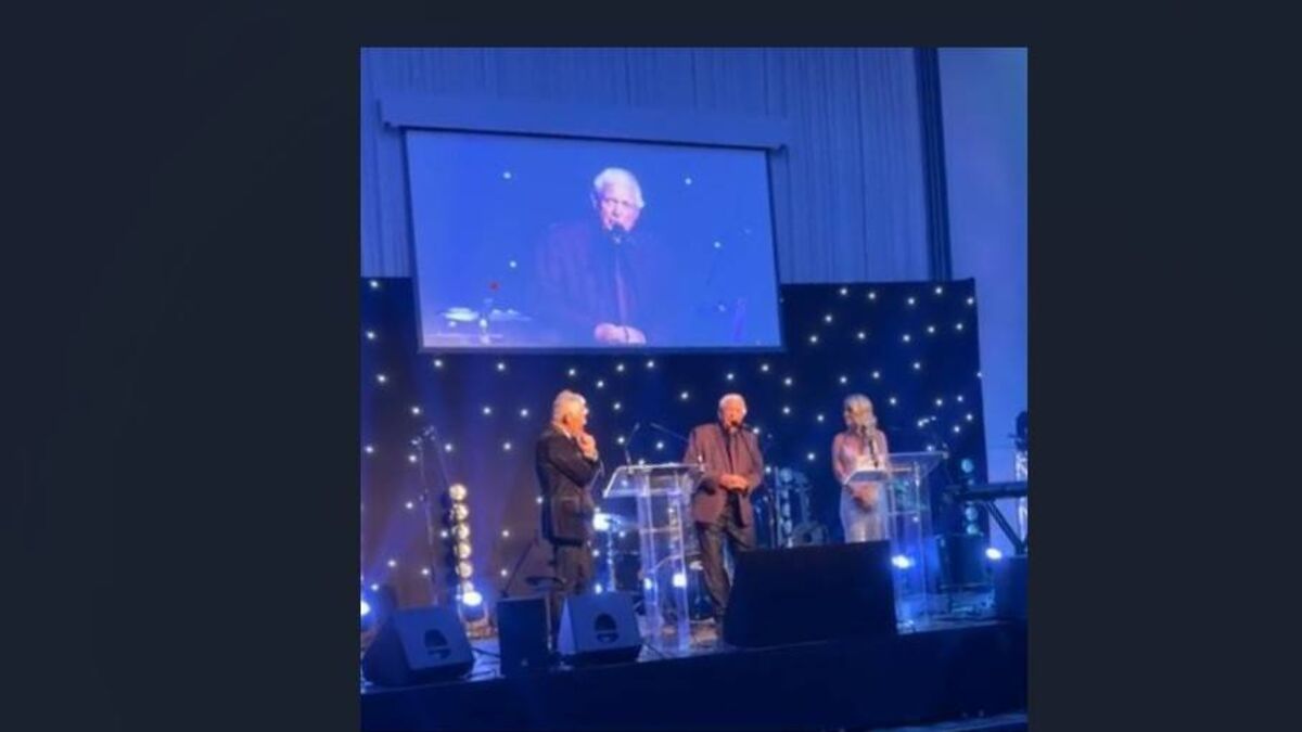Renowned Roscommon singer receives international award