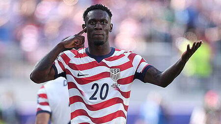 Donald Trump hails FIFA for ‘reversing great injustice’ over Folarin Balogun ban