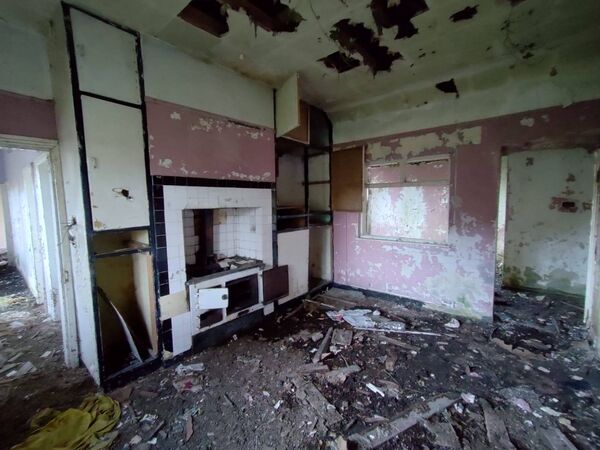The property, which had belonged to Louise's grandfather, was in severe disrepair when work began. The property, which had belonged to Louise's grandfather, was in severe disrepair when work began.