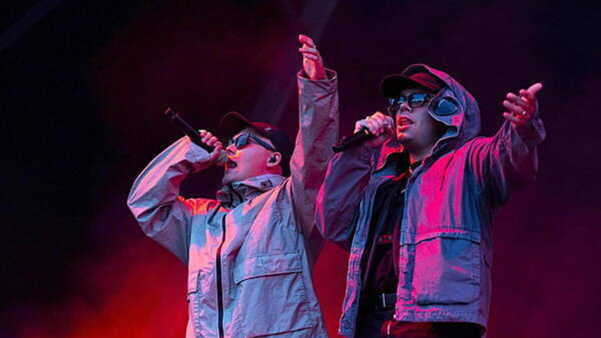 Kneecap to headline charity gig in Belfast