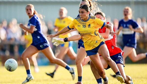 Roscommon U-16 girls in control at Coralstown Kinnegad GAA Grounds this evening. Pic: Roscommon LGFA Roscommon U-16 girls in control at Coralstown Kinnegad GAA Grounds this evening. Pic: Roscommon LGFA