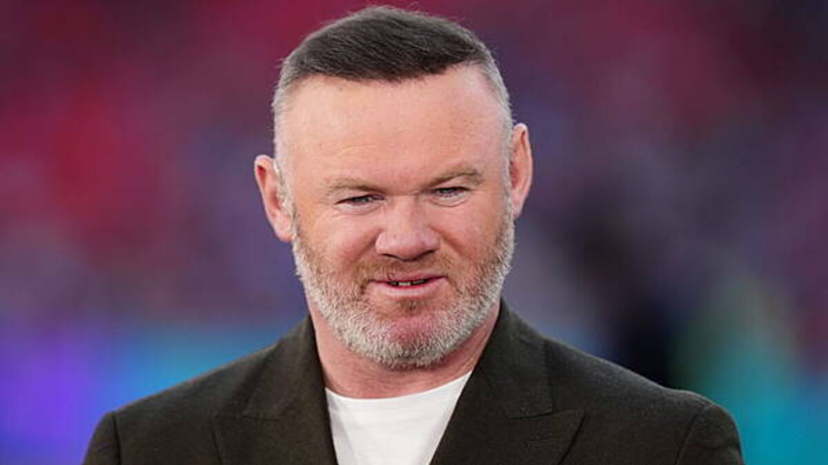 Wayne Rooney rows Hudson River after Norway’s run to World Cup quarter-finals