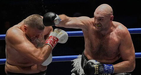 Tyson Fury eases to victory over Mariusz Wach in Thailand