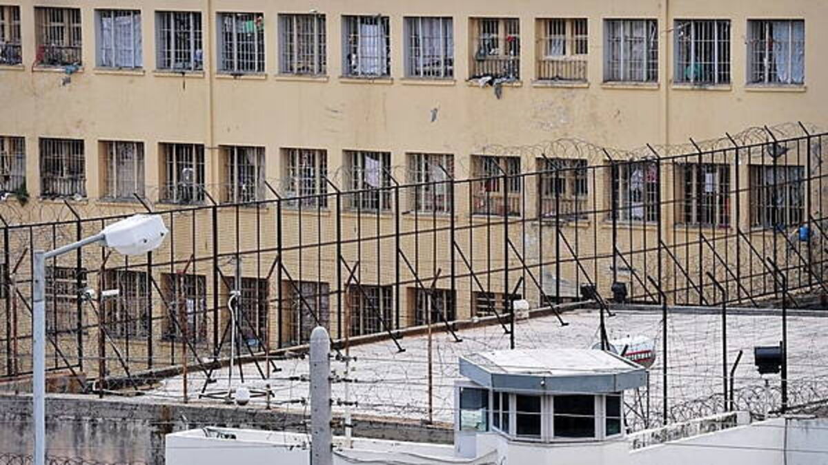 High Court refuses to surrender man accused of human trafficking to Greek authorities