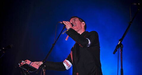 Massive Attack banned from Singapore for displaying Palestinian flag