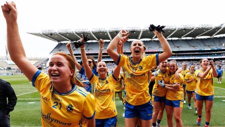 WATCH: All-Ireland winning Roscommon ladies' team bring Mary Quinn Cup West of the Shannon