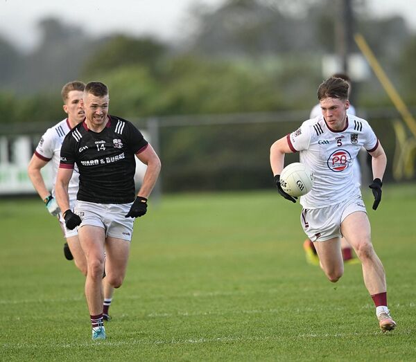 Shane Dowd (left) was in scintillating scoring form for Creggs on Saturday evening, hitting 0-11 against Shannon Gaels. Shane Dowd (left) was in scintillating scoring form for Creggs on Saturday evening, hitting 0-11 against Shannon Gaels.