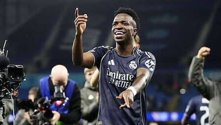 Vinicius Junior ends transfer speculation by signing new Real Madrid contract