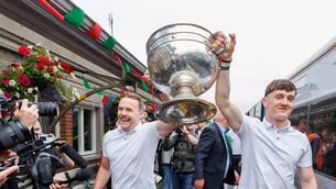 <p>Mayo senior football manager, Andy Moran, and captain, Jack Coyne, bring the Sam Maguire Cup back to Mayo last month. Picture: INPHO/James Crombie</p>