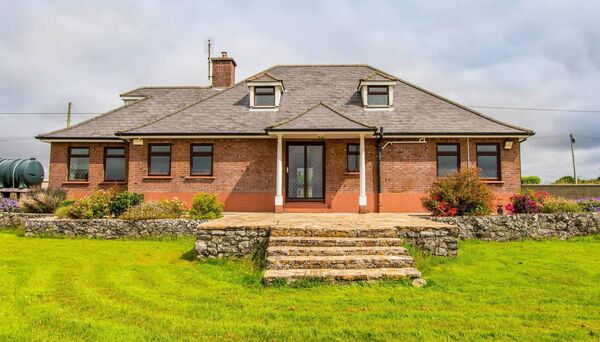 the property is set on an elevated site with panoramic views stretching across Roscommon Racecourse and the surrounding countryside. the property is set on an elevated site with panoramic views stretching across Roscommon Racecourse and the surrounding countryside.