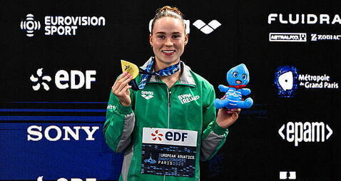 Ellen Walshe wins second gold medal, McSharry into 50m breaststroke final