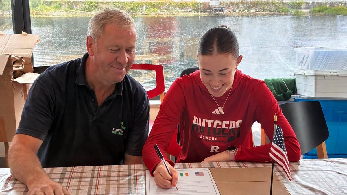 Roscommon woman signs for prestigious US university rowing team