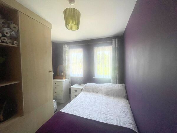 There are four large bedrooms. There are four large bedrooms.