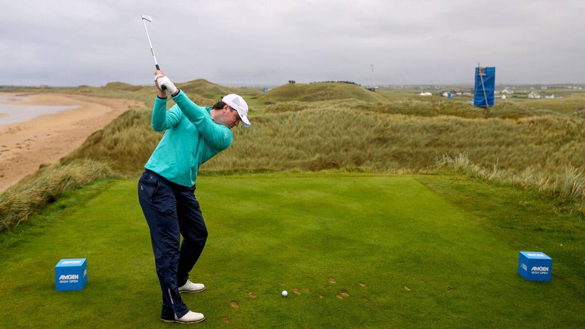 Higgins sinks eagle putt in first professional round