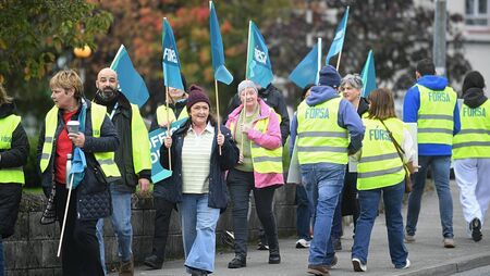 Picture gallery: Hundreds of workers across Roscommon take to the picket line
