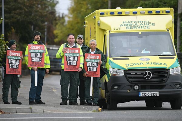 Roscommon ambulance workers on the picket line today. Pic: Ger O'Loughlin Roscommon ambulance workers on the picket line today. Pic: Ger O'Loughlin