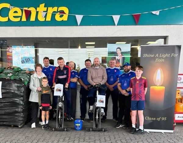 The recent spinathon fundraiser for Eoin Egan, which was organised by his former classmates. Also pictured are supporters, Eoin's mother, Geraldine and the main event organiser, John Greene (top left).